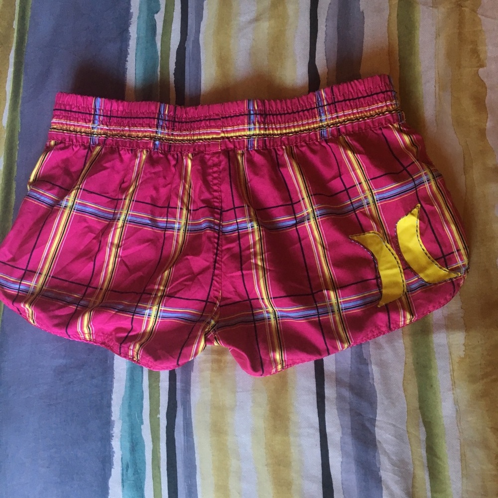 O’NEILL board shorts!